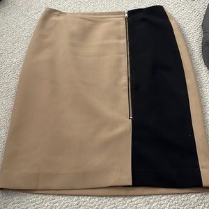 Ann Taylor Skirt, tan/black size 8